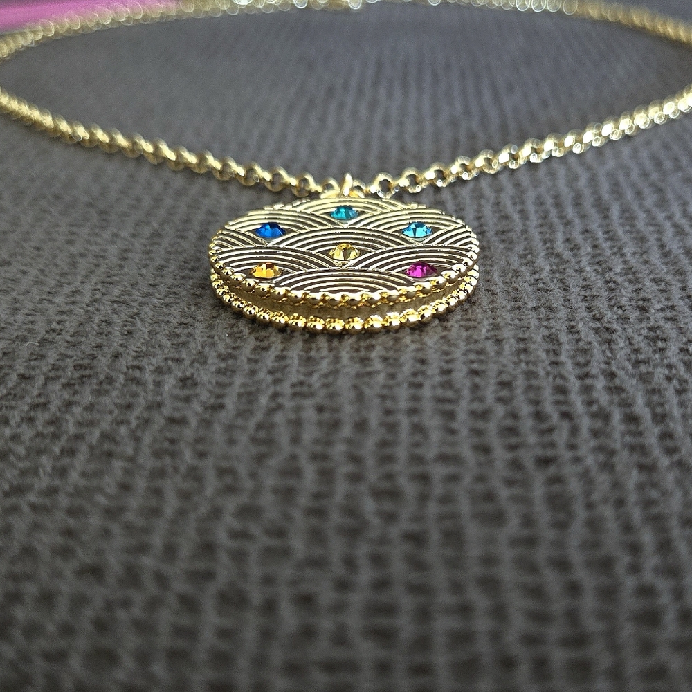 Kurt Geiger "Southbank Disc"📀 Pendant Necklace with Mutli Colored🌈 Crystals💎 - Picture 10 of 16